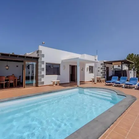 Utopia, Villa 4 Bedrooms, Heated Pool & Complete Privacy-3