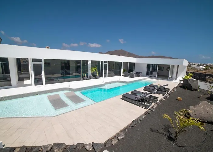Valhalla Villa Playa Blanca 